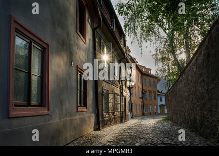 Une vue sur les vieilles maisons dans le district de Novy Svet à Prague, République Tchèque Banque D'Images