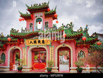 Hoi An, Vietnam - 17 Février 2016 : Porte de la salle de l'Assemblée chinoise de Fujian à Hoi An, Vietnam Banque D'Images