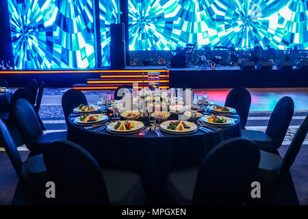 Merveilleusement conçu une salle de mariage et de table de salle à manger ou concept de gala Banque D'Images