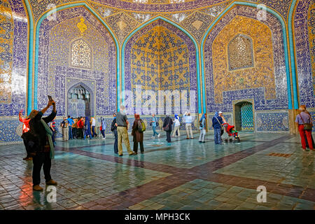 L'intérieur de la mosquée Sheikh Lotfollah Banque D'Images