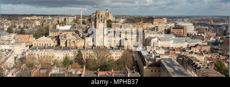 Vues de l'Université de Bristol's Wills Memorial Building à partir de la tour Cabot. Banque D'Images