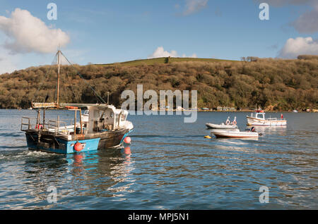 La petite ville de Fowey sur l'estuaire du fleuve Fowey, Cornwall du Sud Banque D'Images