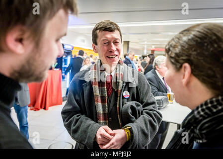 ***Le 27 janvier, 2018 Photo d'*** Czech-Japanese Hayato Okamura, frère aîné d'extrême droite anti-UE de la liberté et de la démocratie directe (SPD) Tomio Okamura, chef fonctionnera pour les chrétiens-démocrates (KDU-CSL) à l'automne les élections sénatoriales. Traducteur et interprète Hayato Okamura, 51 ans, va s'exécuter dans le quartier de Prague 8. KDU-CSL président Pavel Belobradek annoncée lors d'une conférence de presse aujourd'hui, le mercredi 23 mai 2018, que Hayato Okamura était le dernier KDU-CSL candidat pour l'élection au Sénat de l'automne pour être présentés au public. (CTK Photo/Jana Plavec) Banque D'Images