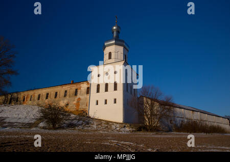 Michael's Tower (Archange Michael temple) à Yuriev monastery Banque D'Images