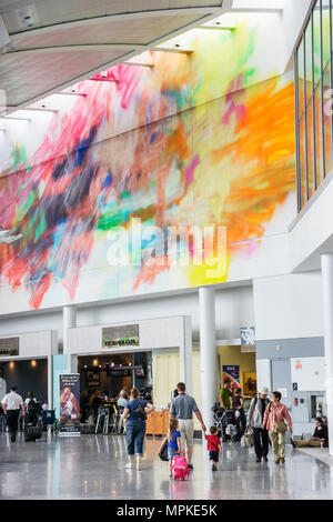 Canada,Canada,Amérique du Nord Ontario province,Toronto,aéroport international Pearson,terminal,passagers de correspondance,art,artiste,Canada0703009 Banque D'Images