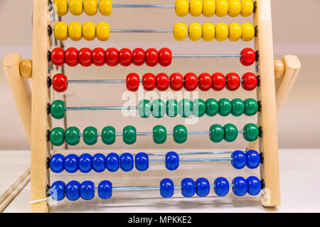 Jouet coloré abacus à vendre dans un magasin Ikea aux États-Unis Banque D'Images