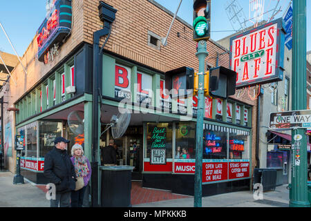 Historique Beale Street, connu comme la maison des Blues à Memphis, Tennessee, États-Unis Banque D'Images