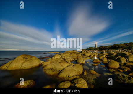 L'Australie, la Tasmanie, Eddystone Point , le parc national de Mount William, phare dans la lune Banque D'Images