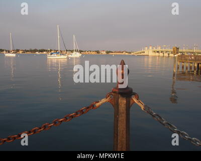 Coucher du soleil sur la baie de Matanzas à Saint Augustine, Florida, USA, 2018, © Katharine Andriotis Banque D'Images