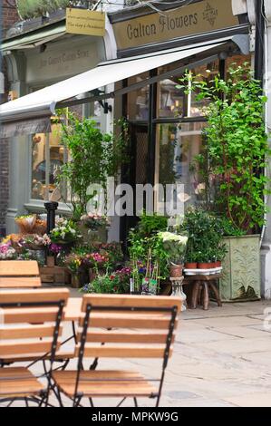 Londres, Royaume-Uni - 02 mai 2018 : Le magasin de fleurs sur la fiole à pied, Hampstead. Banque D'Images