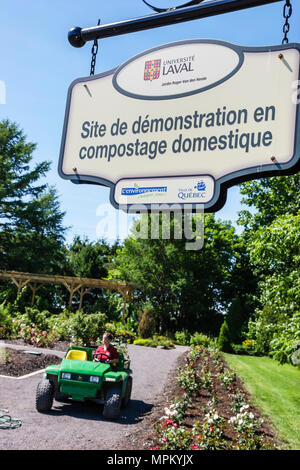 Québec Canada,Université Laval,jardin Roger Van den Hende,jardin botanique,démonstration de compost,université,collège,campus,Canada070710121 Banque D'Images