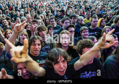 Québec Canada,Grande Allee,Parc le Pigeonner,Festival d'été,foire des festivals,Forgotten Tales power Heavy Metal band Sonia Pineault Singer concert,fans, Banque D'Images