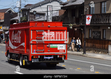 Camion de livraison Coca Cola , Kyoto Banque D'Images