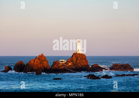 Royaume-uni, Iles Anglo-Normandes, Jersey, Corbiere Point Lighthouse Banque D'Images