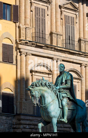 Statue de Cosme de Médicis à Florence Italie Banque D'Images