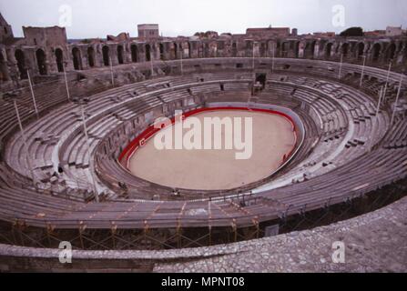 Amphithéâtre romain, Arles, France, 1er siècle. Artiste : CM Dixon. Banque D'Images