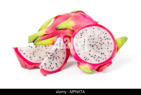 Pitaya ou Fruit du dragon isolés contre fond blanc avec clipping path Banque D'Images