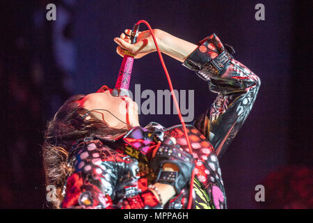 Dublin, Irlande. 23 mai, 2018. Karen Lee Orzolek, mieux connu sous son nom de scène Karen O effectue avec le Jacques Brel à l'Arena 3 à Dublin. Crédit : Ben Ryan/SOPA Images/ZUMA/Alamy Fil Live News Banque D'Images