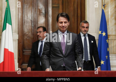 Giuseppe Conte, nommé Premier Ministre italien Roma 24/05/2018. Appareil photo. Il Presidente del Consiglio incaricato, convoca je partiti alla Camera per le consultazioni prima di sciogliere la riserva Rome 24 mai 2018. Chambre basse. Consultation avec il a nommé Premier ministre italien. Foto Samantha Insidefoto Zucchi Banque D'Images