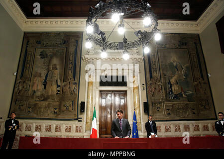 Giuseppe Conte, nommé Premier Ministre italien Roma 24/05/2018. Appareil photo. Il Presidente del Consiglio incaricato, convoca je partiti alla Camera per le consultazioni prima di sciogliere la riserva Rome 24 mai 2018. Chambre basse. Consultation avec il a nommé Premier ministre italien. Foto Samantha Insidefoto Zucchi Banque D'Images