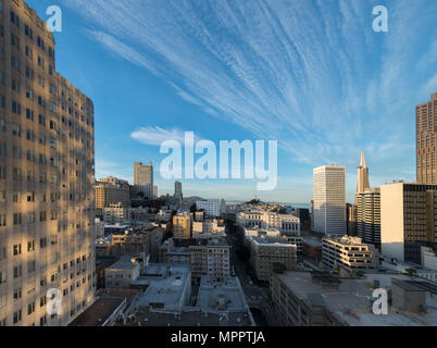 États-unis, Californie, San Francisco, Chinatown, le quartier financier, la Coit Tower Banque D'Images
