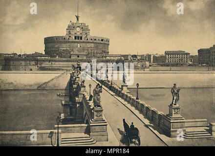 'Roma - Pont et Château de Saint Angelo', 1910. Artiste : Inconnu. Banque D'Images