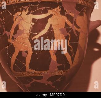 Thésée tue le Minotaure (avec Ariadne présents), peinture, Vase grec Ve siècle av. Artiste : Hermonax. Banque D'Images