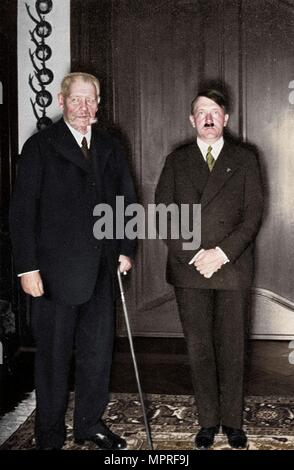 Le Président allemand Paul von Hindenburg et le chancelier Adolf Hitler, c1933-c1934. Artiste : Inconnu. Banque D'Images