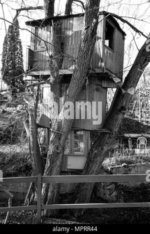 Artistes tree house, Grinzing, forestiers Vienne, Vienne , Autriche. Banque D'Images