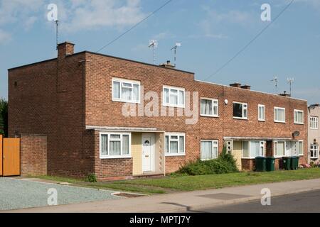 27-31 Avenue de shérif, Coventry, West Midlands, 2014. Artiste : Steven Baker. Banque D'Images