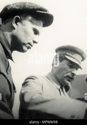 Joseph Staline et Krouchtchev, le 1 mai, 1932, 1932. Banque D'Images
