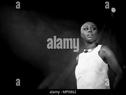 Laura Mvula, 2013. Artiste : Alan John Ainsworth. Banque D'Images