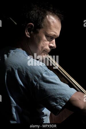 Alec Dankworth, 2008. Artiste : Alan John Ainsworth. Banque D'Images