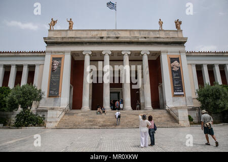 Athènes. 23 mai, 2018. Photo prise le 23 mai 2018 montre l'immeuble du Musée Archéologique National à Athènes, Grèce. Situé dans le centre d'Athènes, le Musée National Archéologique abrite plus de 20 000 pièces, dont la plus belle collection d'antiquités grecques. Le Lefteris Crédit : Partsalis/Xinhua/Alamy Live News Banque D'Images