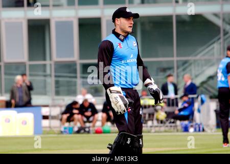 Gosforth, Angleterre, 25 mai 2018. Ben Cox, wicket keeper de Worcestershire, jouant contre Durham dans le Royal London un jour match à Roseworth Terrasse. Crédit : Colin Edwards/Alamy Live News. Banque D'Images