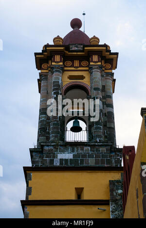 Le clocher de Las Monjas, Templo de la Purisima Concepcion à San Miguel de Allende, Mexique Banque D'Images