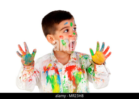 Funny boy avec les mains et le visage plein de peinture isolé sur fond blanc Banque D'Images