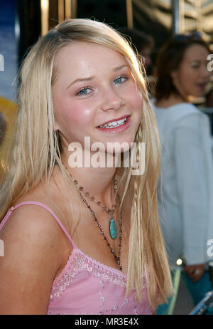 Mika Boorem arrivant à la Blue Crush première mondiale à l'Universal Amphitheatre de Los Angeles. Le 8 août 2002.BooremMika21 Red Carpet Event, Vertical, USA, Cinéma, Célébrités, photographie, Bestof, Arts, Culture et divertissement, Célébrités Topix fashion / Vertical, Best of, événement dans la vie d'Hollywood, Californie - Tapis rouge et en backstage, USA, Cinéma, Célébrités, cinéma, télévision, Célébrités célébrités musique, photographie, Arts et culture, Bestof, divertissement, Topix headshot, vertical, une personne, à partir de l'an 2002, enquête tsuni@Gamma-USA.com Banque D'Images