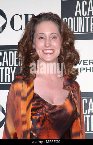 Laura Bryna, backstage au 37e Academy of Country Music Awards, qui a eu lieu à l'Universal Amphitheatre de Los Angeles, CA., 22 mai 2002. BrynaLaura 01 Red Carpet Event, Vertical, USA, Cinéma, Célébrités, photographie, Bestof, Arts, Culture et divertissement, Célébrités Topix fashion / Vertical, Best of, événement dans la vie d'Hollywood, Californie - Tapis rouge et en backstage, USA, Cinéma, Célébrités, cinéma, télévision, Célébrités célébrités musique, photographie, Arts et culture, Bestof, divertissement, Topix headshot, vertical, une personne, à partir de l'an 2002, enquête tsuni@Ga Banque D'Images