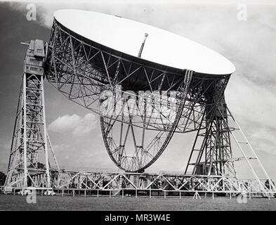 Photographie de la Mark II radiotélescope de Jodrell Bank, à l'Université de Manchester. En date du 20e siècle Banque D'Images