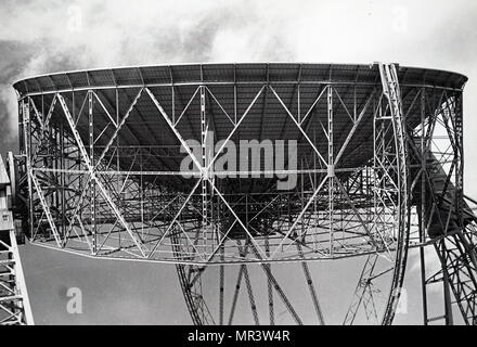 Photographie de la Mark II radiotélescope de Jodrell Bank, à l'Université de Manchester. En date du 20e siècle Banque D'Images