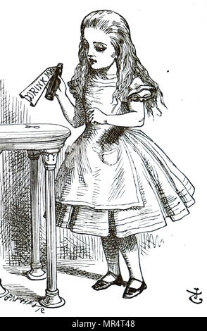 Illustration représentant une scène de Lewis Carroll, dans de l'autre côté, "et ce qu'Alice a trouvé là' - Alice trouve la clé et la bouteille marqué 'Drink Me'. Elle boit et se rétrécit, et ne peuvent pas atteindre la clé sur la table. L'Illustre John Tenniel (1820-1914), un illustrateur anglais, graphique, humoriste et caricaturiste politique. En date du 19e siècle Banque D'Images