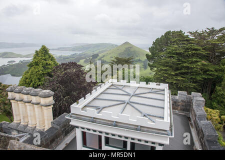 Dunedin, Otago, New Zealand-December 12,2016 : Augmentation de la vue sur la péninsule d'Otago de Larnach Castle à Dunedin, Nouvelle-Zélande Banque D'Images