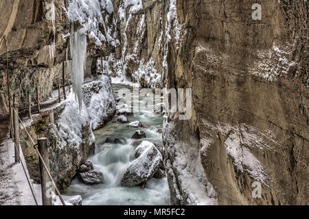 L'hiver en Bavière - Gorges de Partnach. En hiver Bayern - Partnachklamm. Banque D'Images
