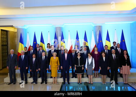 Varsovie, Pologne. 25 mai, 2018. Les ministres roumains arrivent pour consultations gouvernementales bilatérales à Varsovie. Credit : Jakob Ratz/Pacific Press/Alamy Live News Banque D'Images