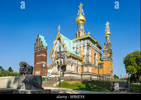 Chapelle russe de Sainte Marie Madeleine par Leonti Nikolaïevitch Benois, Tour de mariage, la sculpture de la Vierge Marie et l'enfant par Banque D'Images