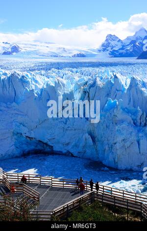 Plate-forme d'observation du Glacier Perito Moreno, Parque Nacional Los Glaciares, El Calafate, Province de Santa Cruz, Argentine Banque D'Images