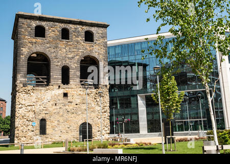 Wellington Place, l'emplacement de l'ancienne gare ferroviaire et de nouveaux immeubles de bureaux à Leeds, West Yorkshire Banque D'Images