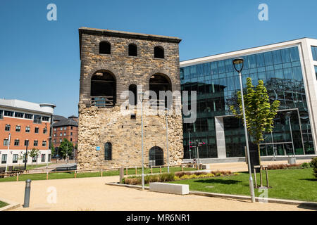 Wellington Place, l'emplacement de l'ancienne gare ferroviaire et de nouveaux immeubles de bureaux à Leeds, West Yorkshire Banque D'Images