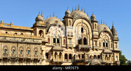 Exemple typique de l'architecture indienne dans l'état du Gujarat, Inde Banque D'Images